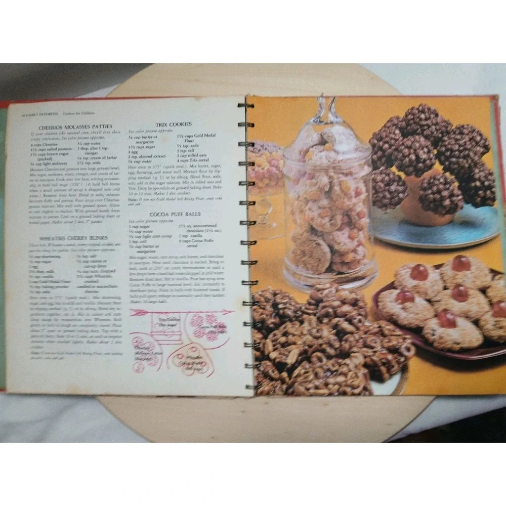 Betty Crocker's Cooky Book - 1963 First Edition, First Printing